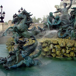 Place des Quinconces (Bordeaux), Bordeaux