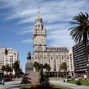 Plaza Independencia (Montevideo), Montevideo