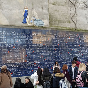 Le mur des je t’aime, Paris/18. Arrondissement